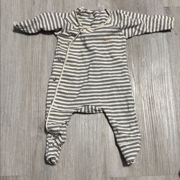 Bonds Striped Baby Onesie-no size tag - Picture 1 of 1